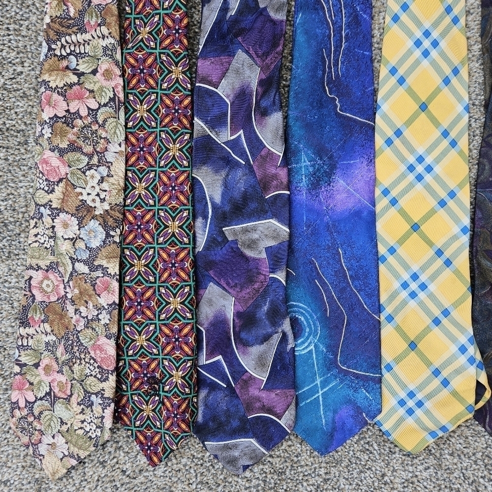 Tie Lot 12 Vintage Mens Neck Ties Colorful Business Variety - Picture 5 of 13